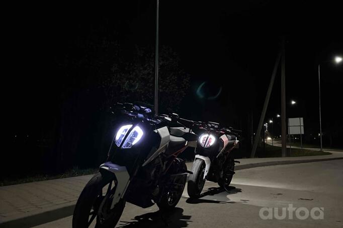 KTM Duke
