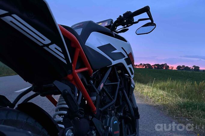 KTM Duke