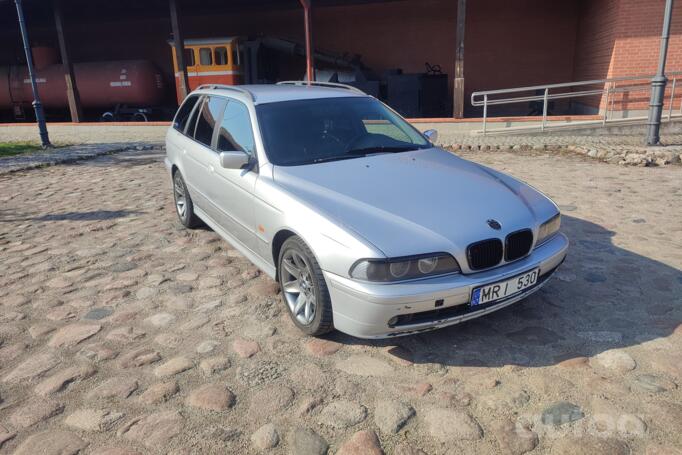 BMW 5 Series E39 Touring wagon