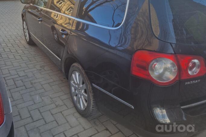 Volkswagen Passat B6 wagon 5-doors