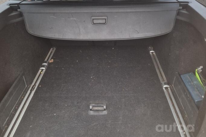 Volkswagen Passat B6 wagon 5-doors