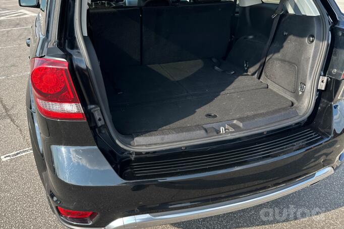Dodge Journey 1 generation [restyling] Crossover