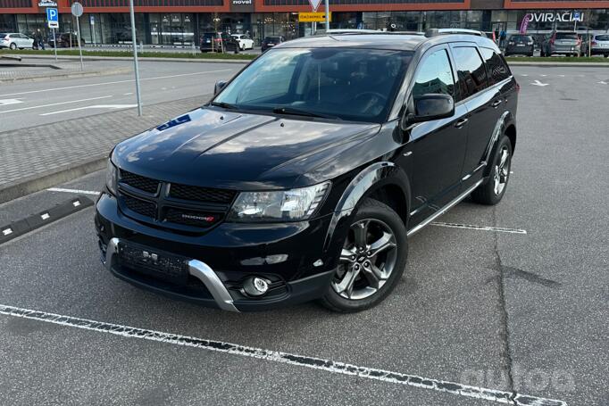 Dodge Journey 1 generation [restyling] Crossover