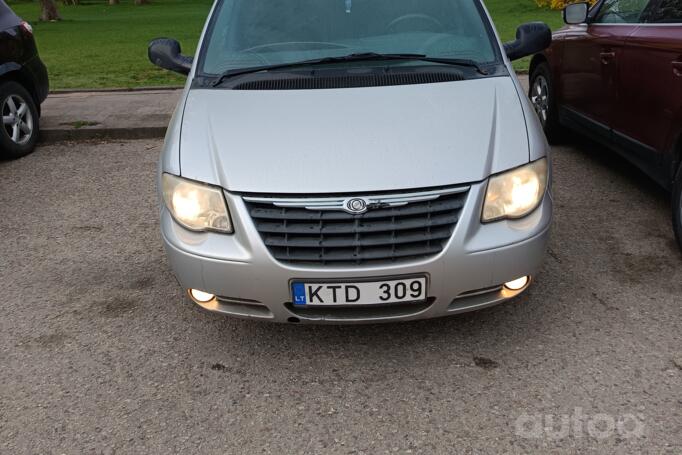 Chrysler Voyager 5 generation Grand minivan