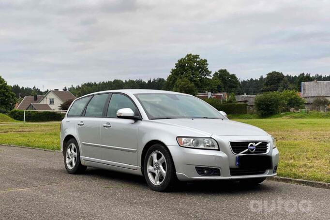 Volvo V50