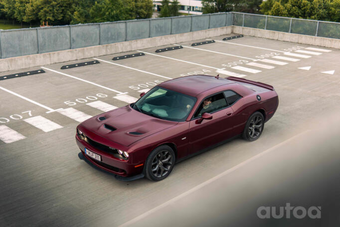 Dodge Challenger