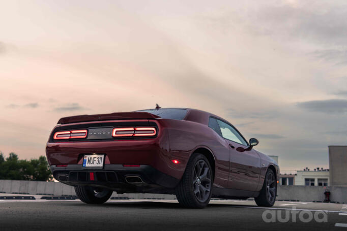 Dodge Challenger