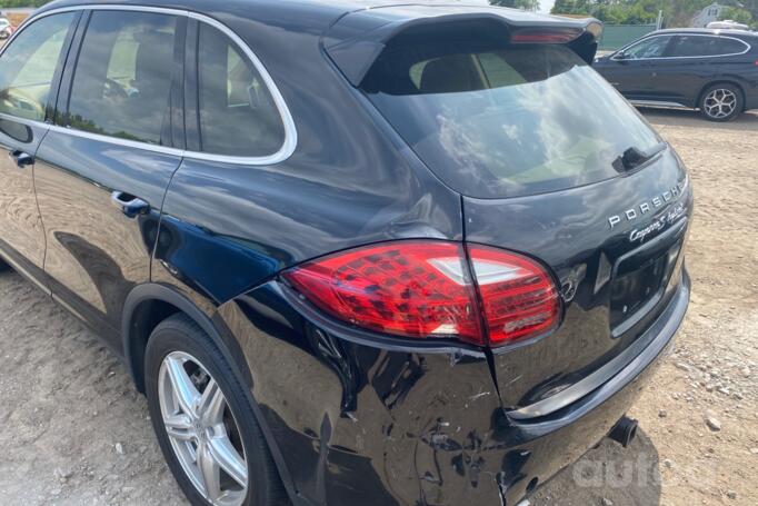 Porsche Cayenne 958 Crossover