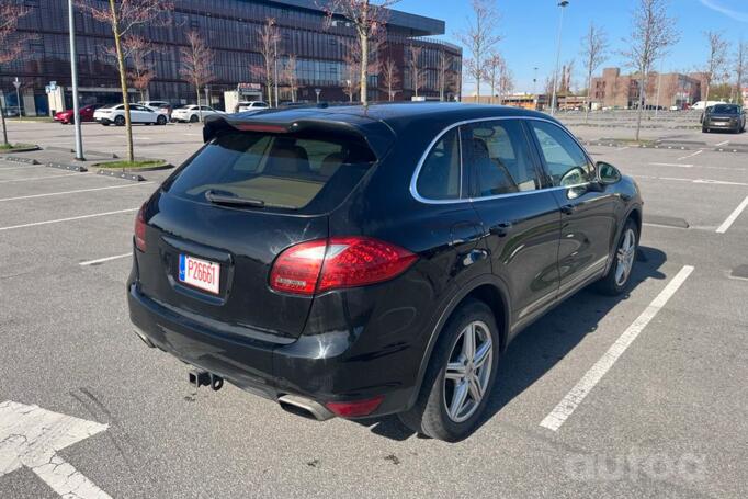 Porsche Cayenne 958 Crossover
