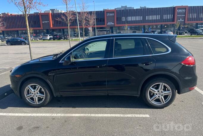 Porsche Cayenne 958 Crossover
