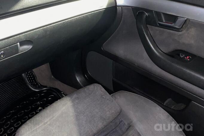 Audi A4 B6 Avant wagon 5-doors