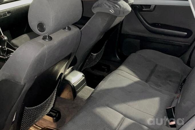 Audi A4 B6 Avant wagon 5-doors