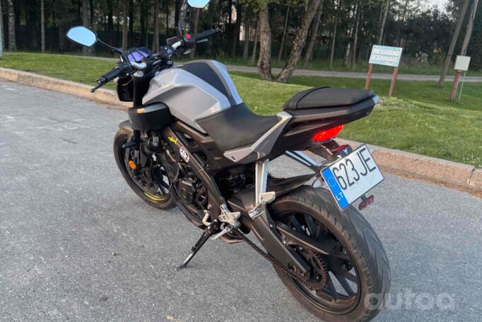 Yamaha MT