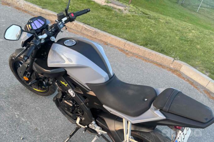 Yamaha MT