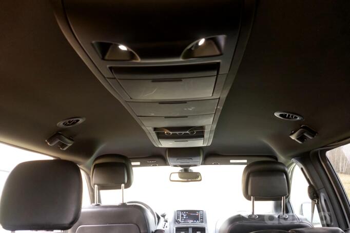 Dodge Caravan 5 generation [restyling] Grand minivan
