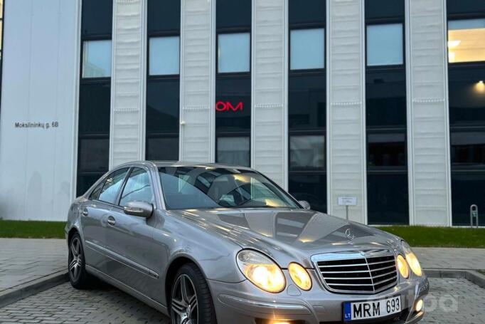 Mercedes-Benz E-Class W211 Sedan