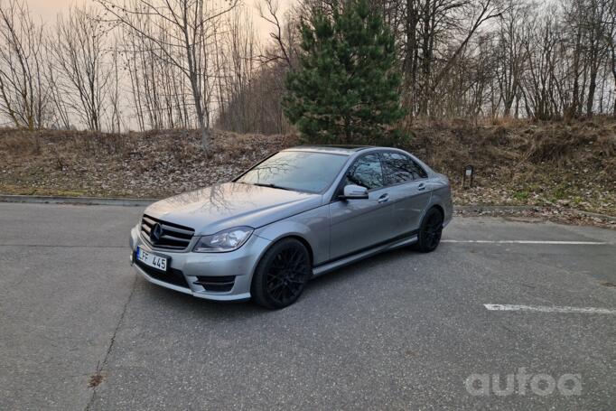 Mercedes-Benz C-Class W204/S204/C204 [restyling] Sedan 4-doors