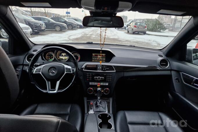 Mercedes-Benz C-Class W204/S204/C204 [restyling] Sedan 4-doors