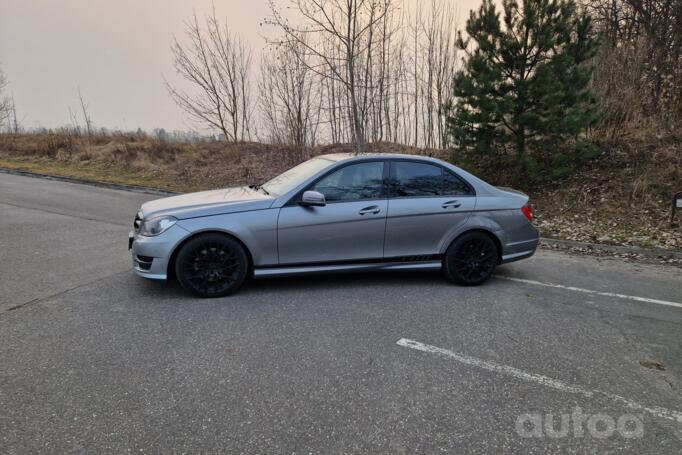 Mercedes-Benz C-Class W204/S204/C204 [restyling] Sedan 4-doors
