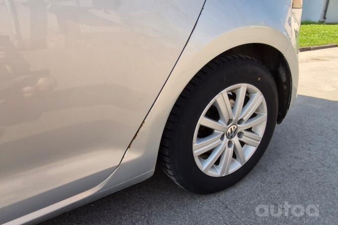 Volkswagen Golf 7 generation Hatchback 5-doors