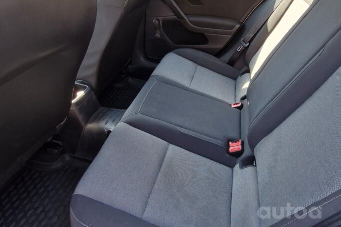 Volkswagen Golf 7 generation Hatchback 5-doors
