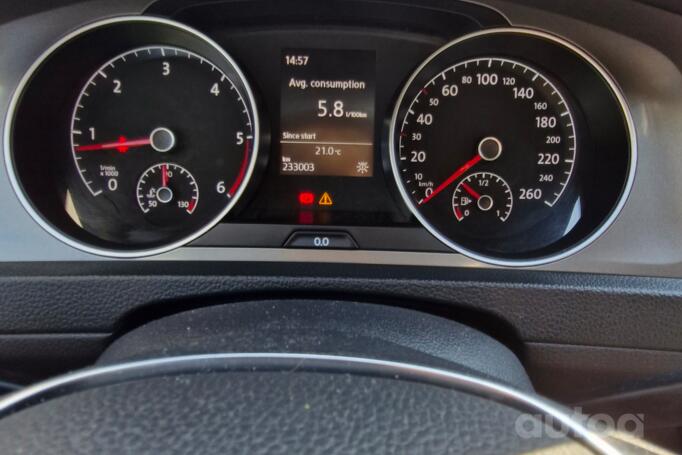 Volkswagen Golf 7 generation Hatchback 5-doors
