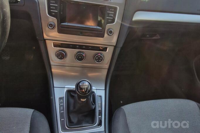 Volkswagen Golf 7 generation Hatchback 5-doors