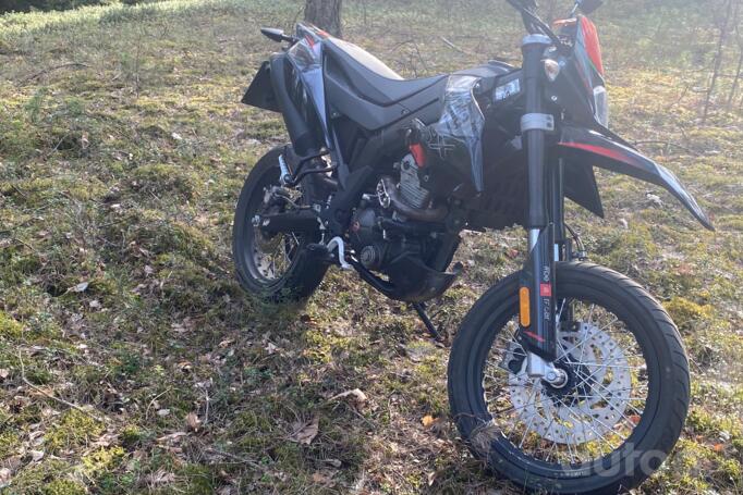 Aprilia SX