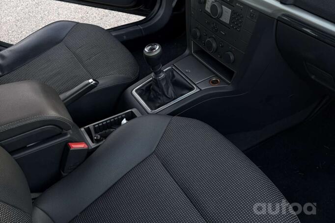 Opel Vectra C [restyling] wagon 5-doors