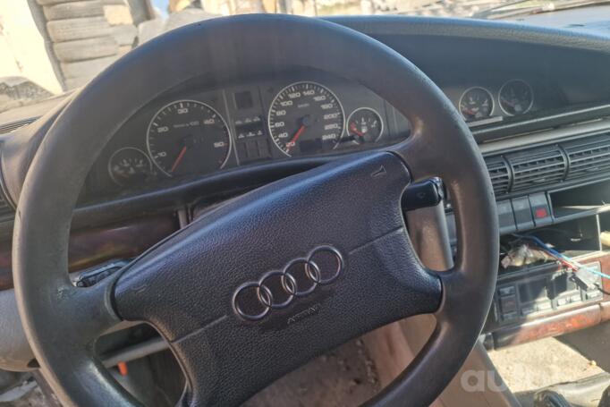Audi A6 A4/C4 wagon