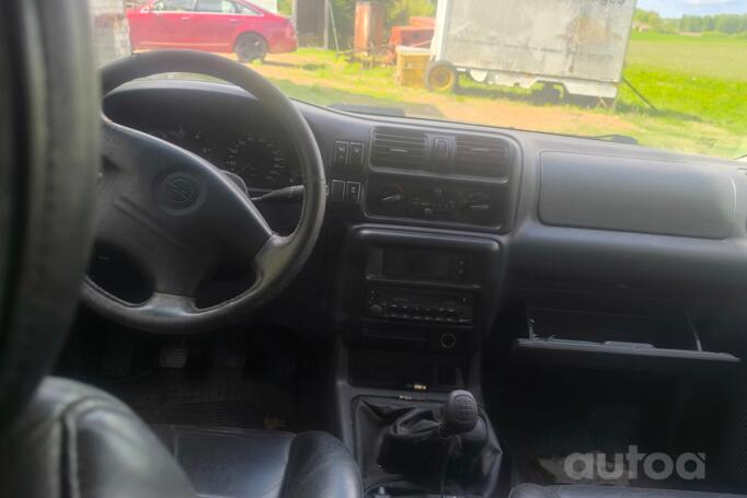Opel Frontera B SUV 5-doors