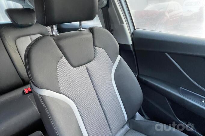Audi Q2 1 generation Crossover