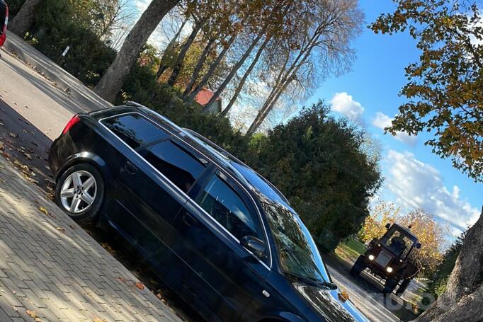 Audi A4 B6 Avant wagon 5-doors