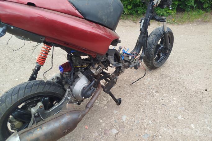 Aprilia SR