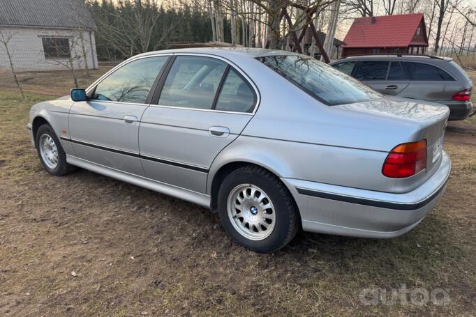 BMW 5 Series E39 Sedan 4-doors