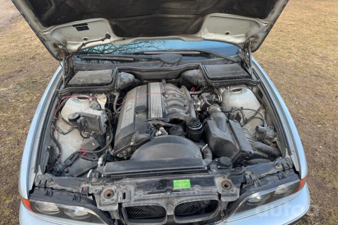 BMW 5 Series E39 Sedan 4-doors
