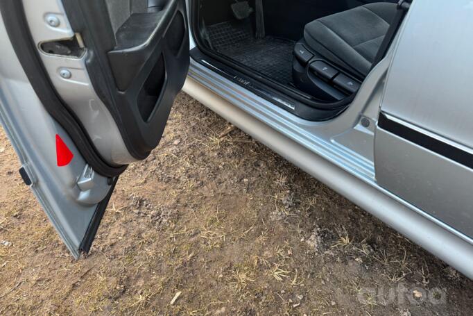 BMW 5 Series E39 Sedan 4-doors