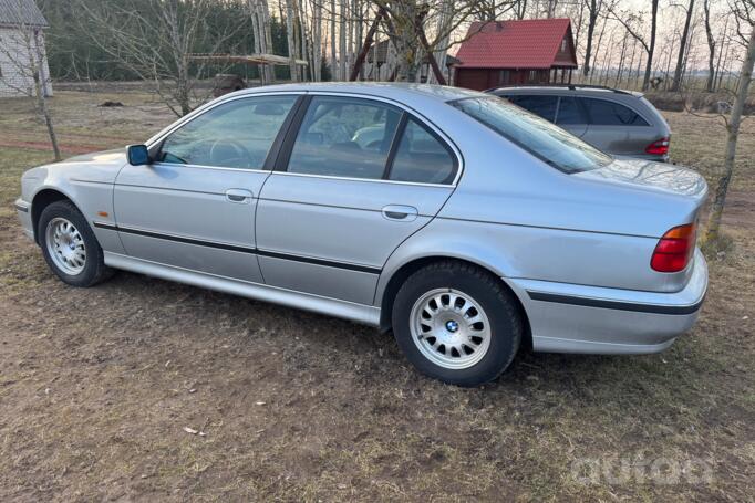 BMW 5 Series E39 Sedan 4-doors