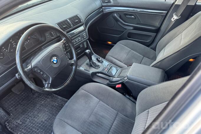 BMW 5 Series E39 Sedan 4-doors