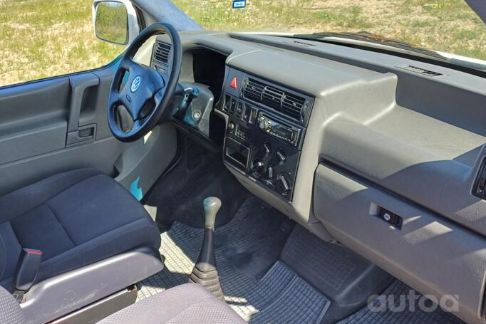 Volkswagen Caravelle T4 Minivan