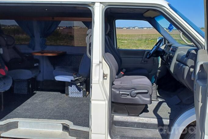 Volkswagen Caravelle T4 Minivan