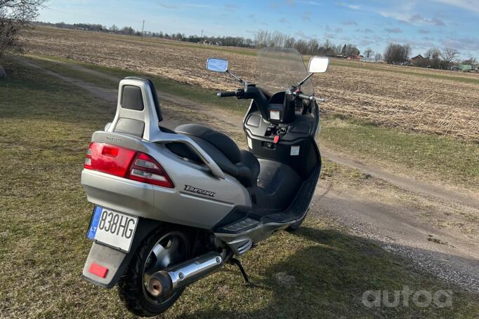 Suzuki Burgman