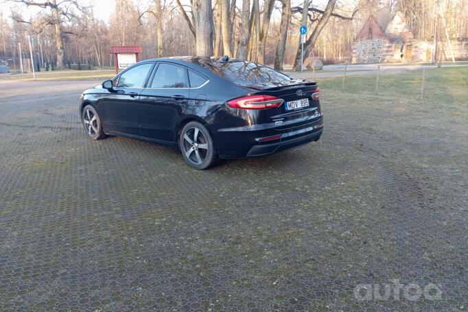 Ford Fusion (North America) 2 generation [restyling] Sedan