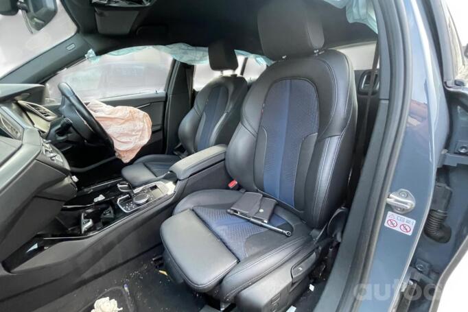 BMW 1 Series F40 (3 generation) Hatchback 5 doors