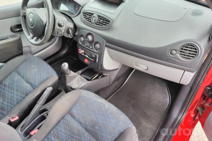 Renault Clio 3 generation Hatchback 5-doors