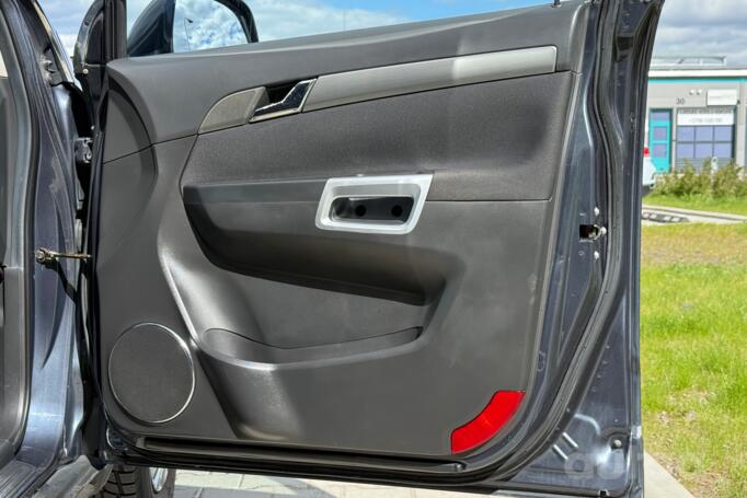 Opel Antara 1 generation Crossover