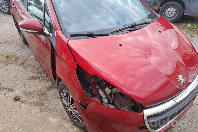 Peugeot 208 1 generation [restyling]