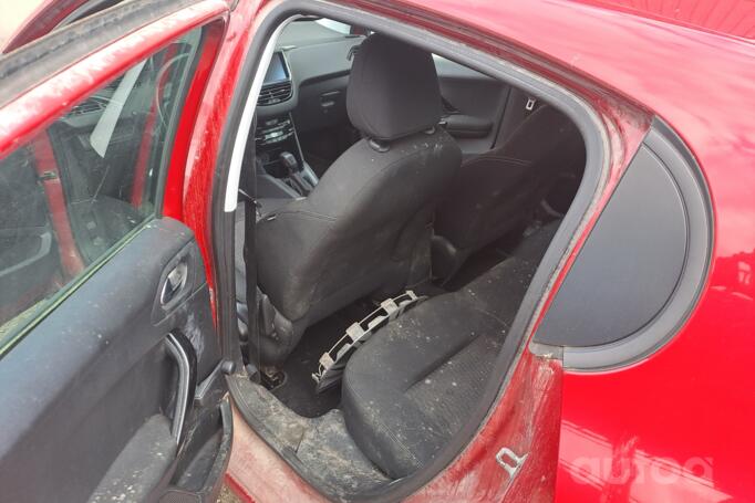 Peugeot 208 1 generation [restyling]