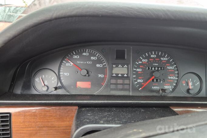 Audi 200 C3 [restyling]