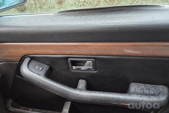 Audi 200 C3 [restyling]